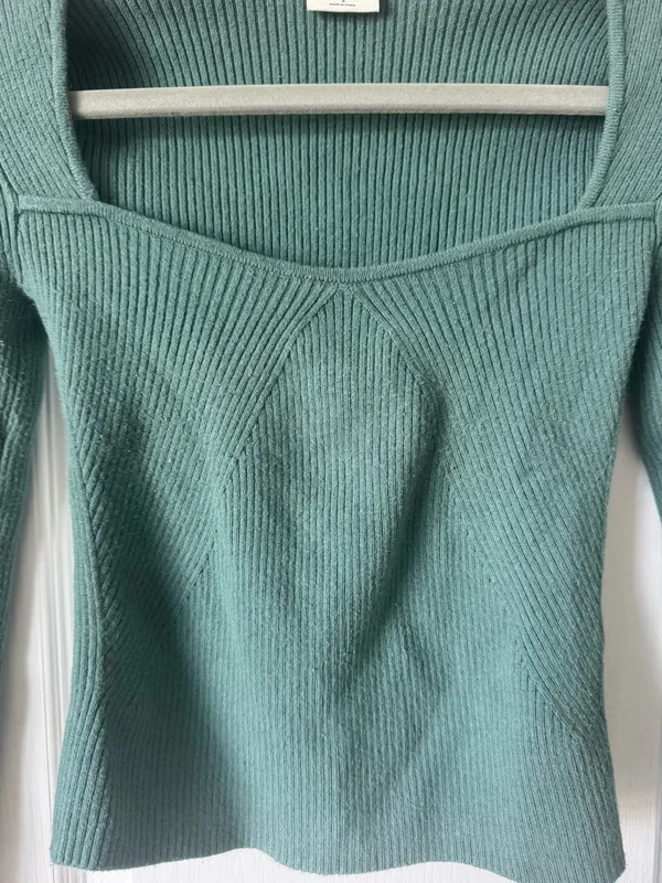Abercrombie Ribbed Top Long Sleeve - Image 3