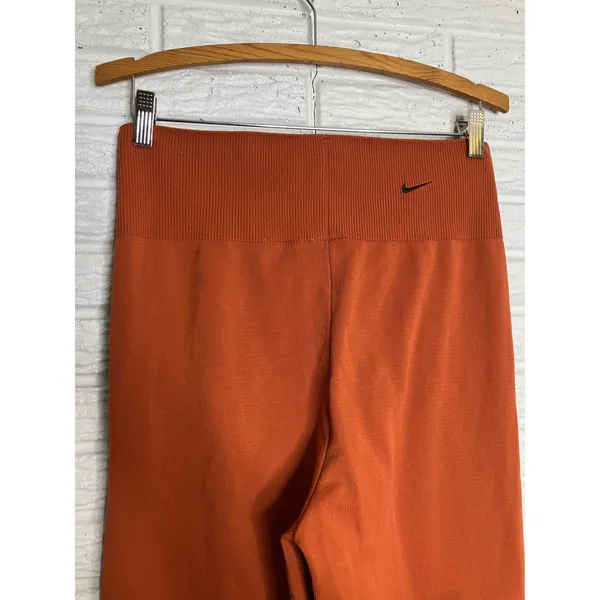 Nike Flare Chill knit Pants Women Medium Orange Excellent High Waist‎ FN4685-825 - Image 5