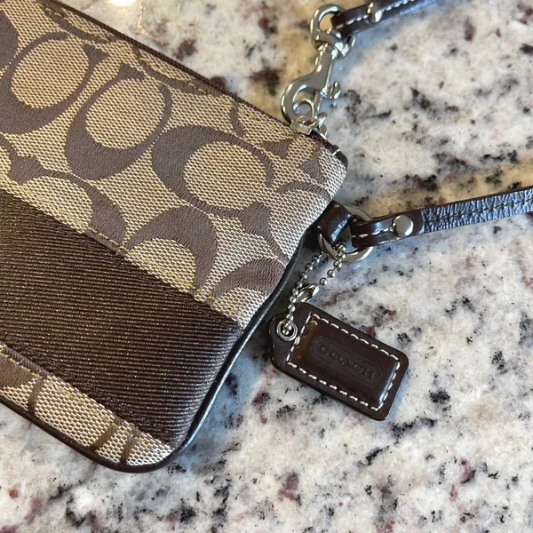 Coach‎ Signature C Canvas Brown Wristlet Pouch Bag Purse Clutch Monogram - Image 2