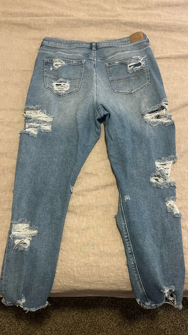 American Eagle Jeans - Image 2