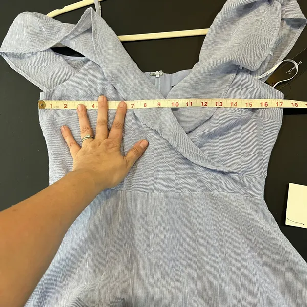 Lulus Pinstripe Midi Dress Womens Large Blue NWT Ruffle Cold Shoulder Pocket - Image 11