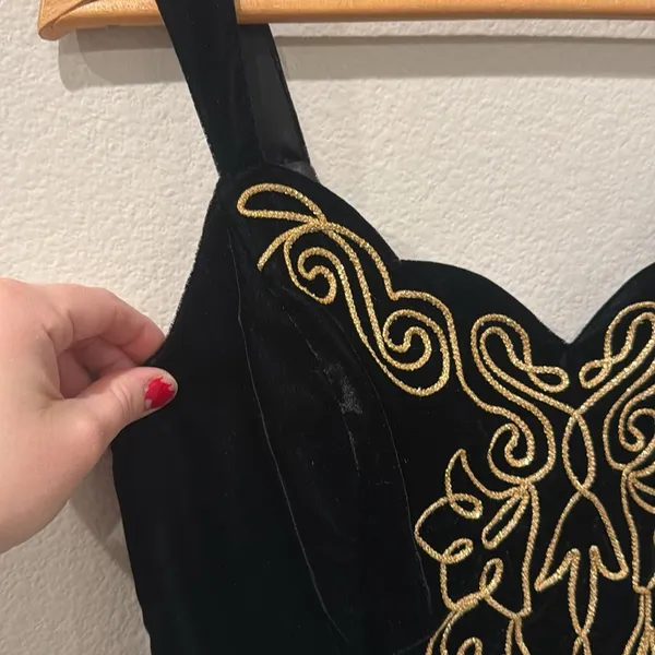 Vintage Black Velvet Scott McClintook Evening Gown | Size 8 - Image 5