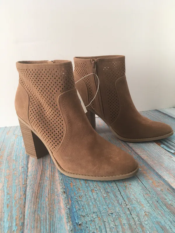 Laser Cut Ankle Boots, Size 8 Tan - Image 4
