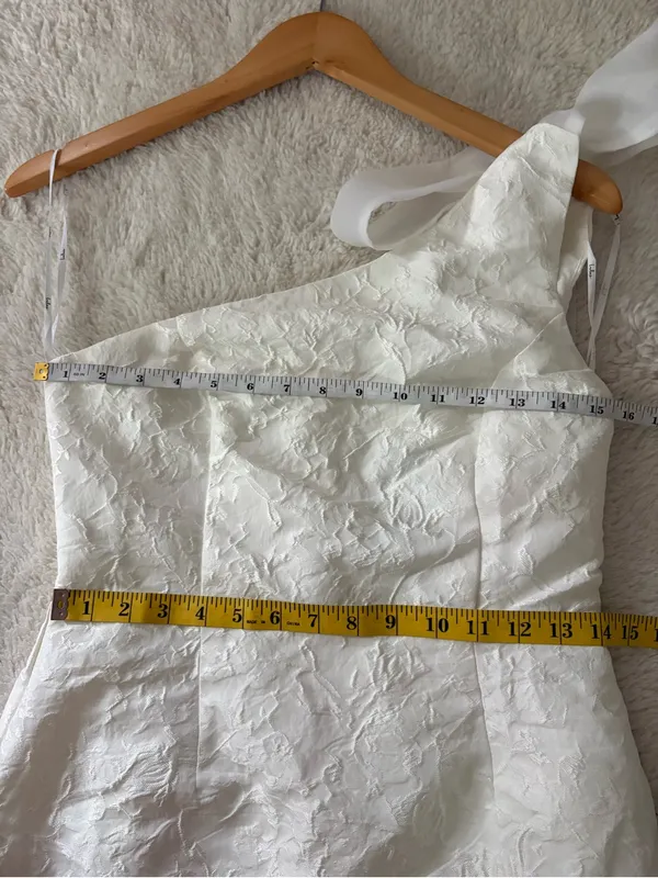 Lulus Unique Perfection White Floral Jacquard One-Shoulder Mini Dress Medium NWT - Image 8
