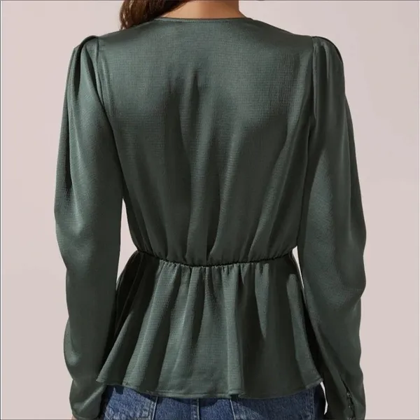 ASTR The Label Forest Green Satin Wrap Front Top Women’s Size XS NWT v6x - Image 5