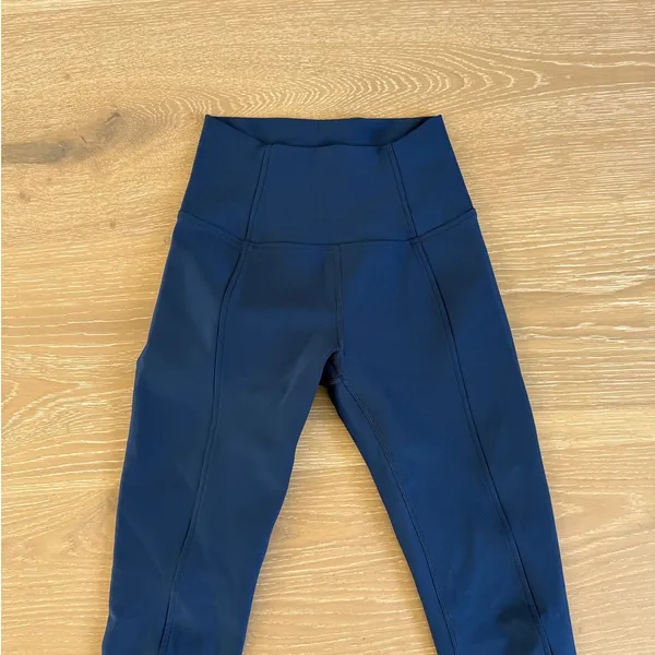 Alo Yoga Airlift Fine Lines High Waist Leggings 7/8 Size XS Blue - Image 2