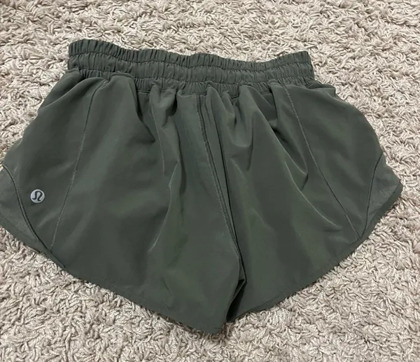 Lululemon army green hotty hot 2.5” low rise - Image 2