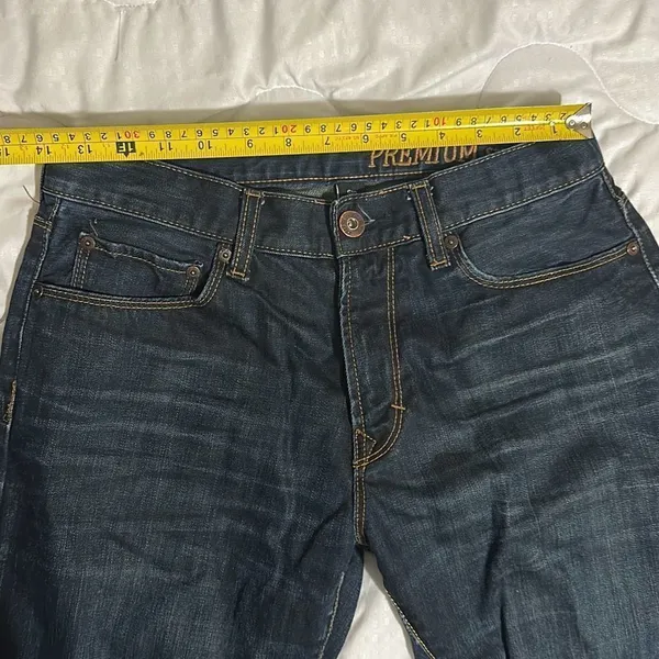 Gap Straight Fit Jeans Dark Wash Waist 28, Inseam 29 inches - Image 3