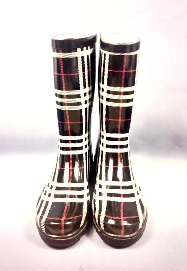 Wet Weather Rain Boots Black Size 8 - Image 2