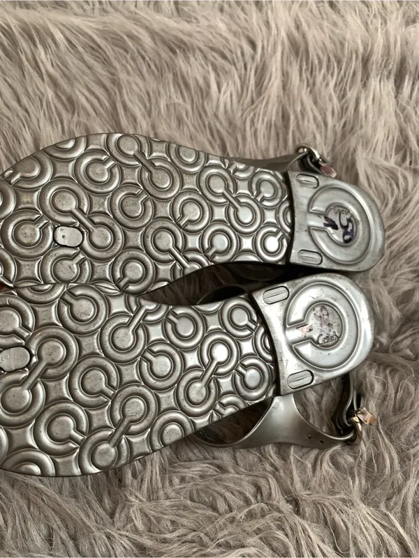 Coach Hilda Jelly Thong y2k Sandals in gray with beaded crystal - Image 6