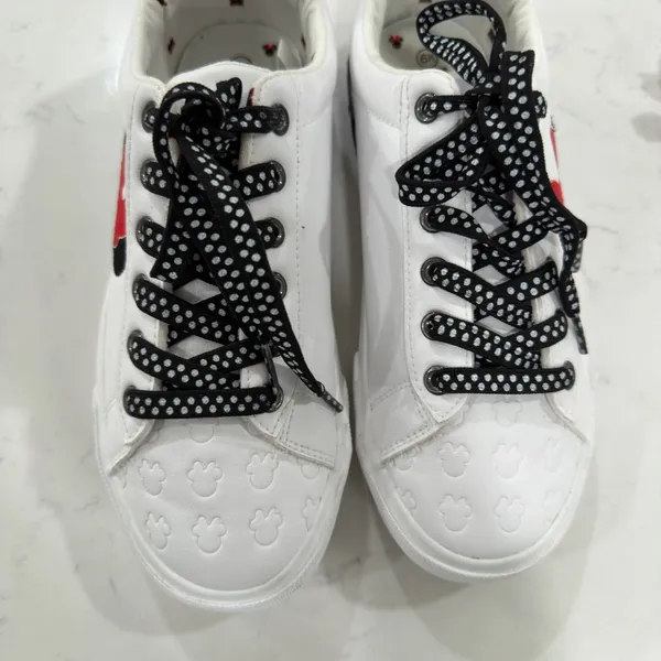 Disney White and Black Kids Sneakers - Image 4