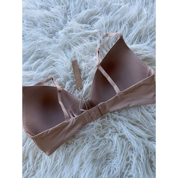 Skims Wireless Form T-shirt Bra Clay Size 32D - Image 6