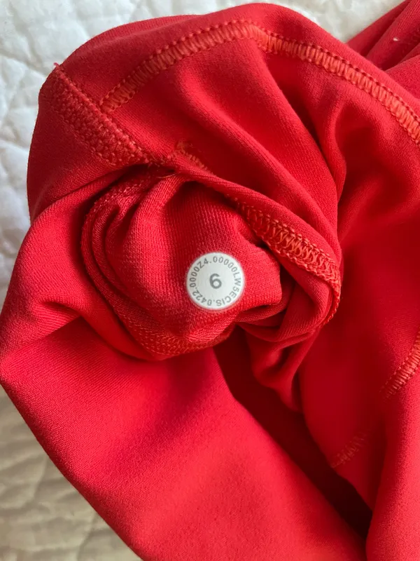 Carnation red Lululemon align high rise leggings size 6 - Image 3