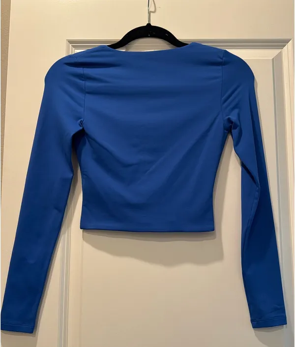 Aritzia Babaton Top - Image 3