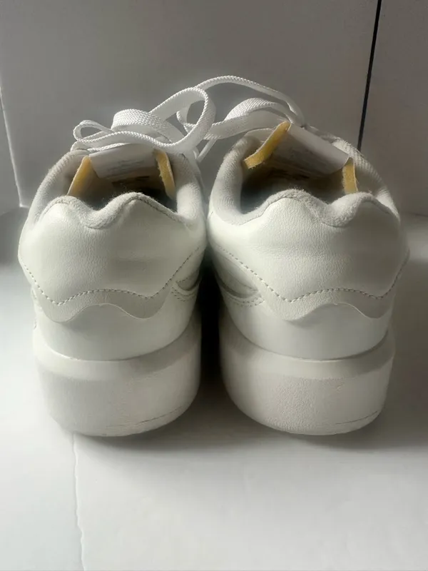 New Balance CT302 white size 8 women’s - Image 5