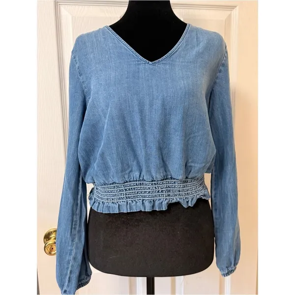 Cloth & Stone Anthropologie Smocked Waist Blouse Tencel Denim Chambray Top S - Image 2