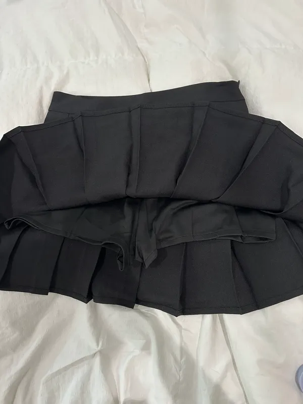 Black Tennis Skort Size 6 - Image 5