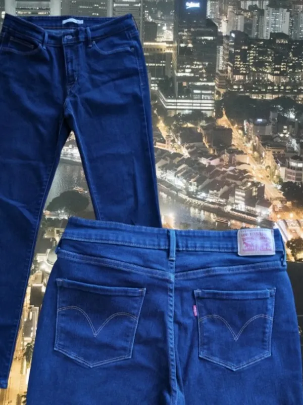 Levi's Dark Wash Mid-Rise Skinny Womens Size 12 (28x30) Denim Stretch Jeans - Image 2