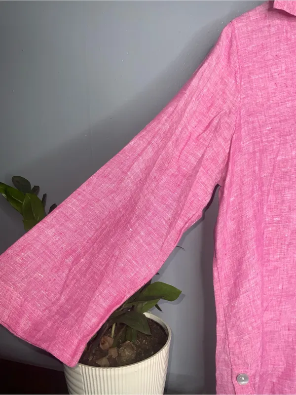 Tahari Pink Linen V-Neck Tunic with Button Side Tabs Medium - Image 4