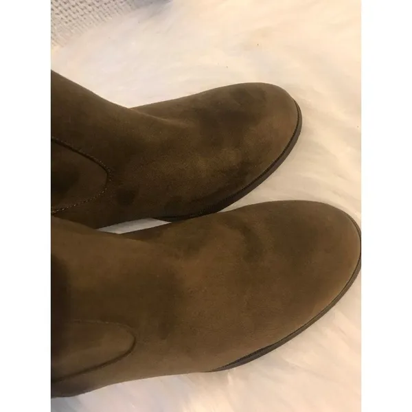 Brown suede ankle boots size 8.5‎ fall winter festival - Image 5
