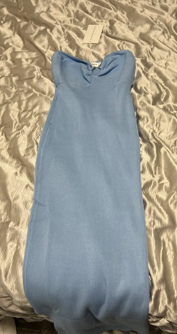Selfie Leslie Real Talk Sweetheart Neckline Midi Dress - Image 5