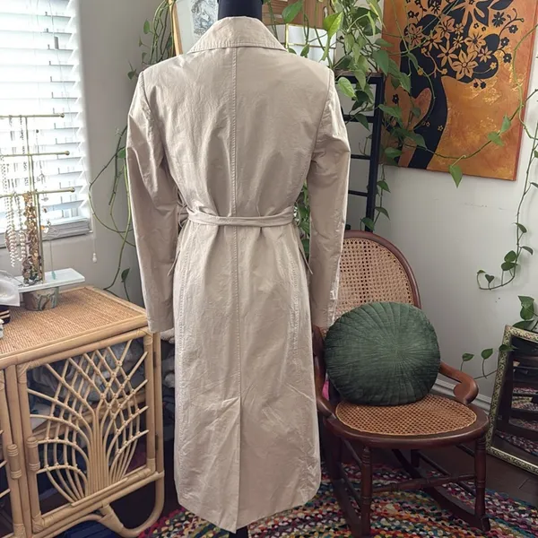 Avec Les Filles Beige Button Up Belted Classic Preppy Closet Staple Trench Coat - Image 2