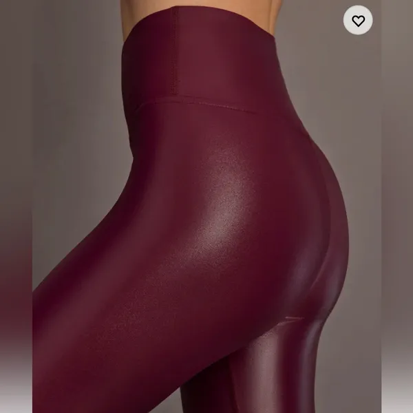 Carbon38 High Rise 7/8 Legging in Takara Shine - Fig - Image 3