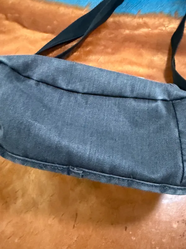 Sherpani Milli Crossbody Bag Gray Black Strap outdoor travel - Image 4