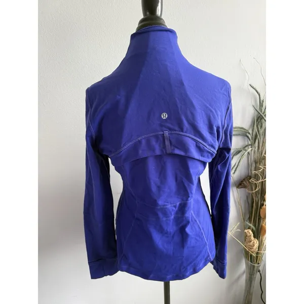 Lululemon define size 12‎ Purple Jacket Flaws Missing Zip - Image 3