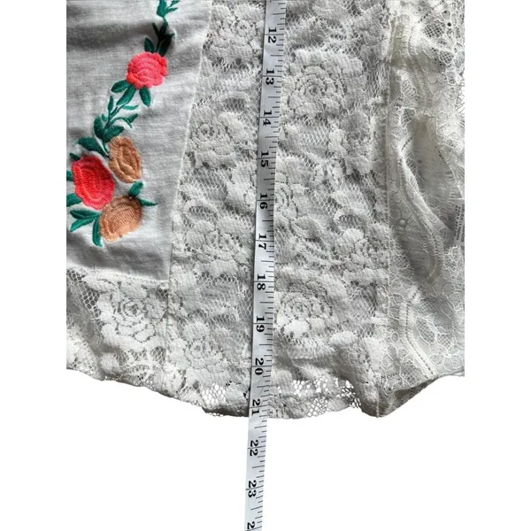 Umgee Women's Loose Fitting Short Floral White Top - Image 6