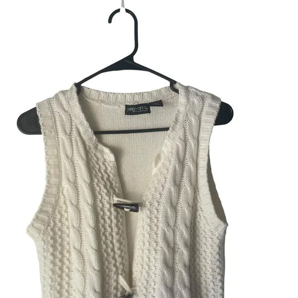 Yarn Art Size‎ Small Ivory Cable Knit Fisherman Toggle Buttons Sweater Vest - Image 2