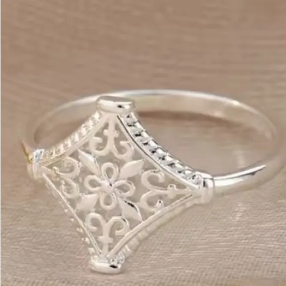 14k White Gold Plated 316L Cut Out‎ Filigree Ring, Size 6 - Image 10