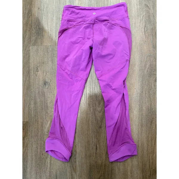 Lululemon Purple Crop Leggings‎ Size 4 Mesh Detail Athletic Activewear - Image 3
