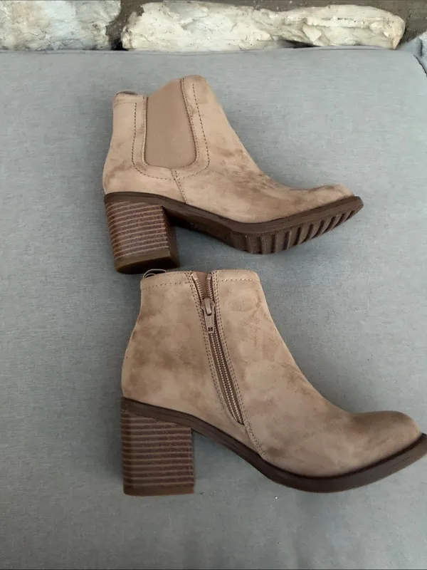 Sonoma Light Brown Suede Ankle Boots size 6.5 NWOT - Image 5