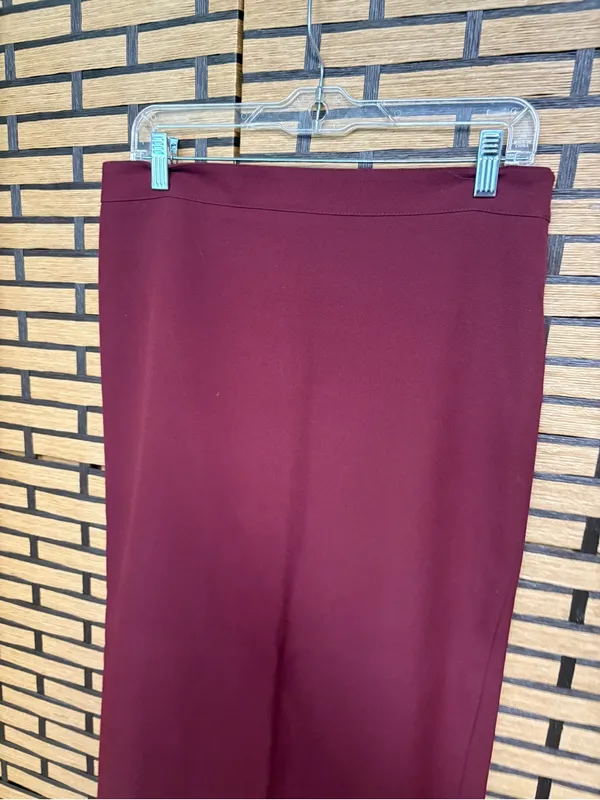 Zara Burgundy Midi Skirt Size Medium - Image 5