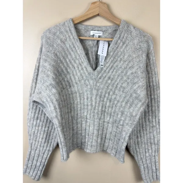 Topshop Women’s Light Grey Ribbed V Neck Sweater Size XS NWT Cozy - Image 2
