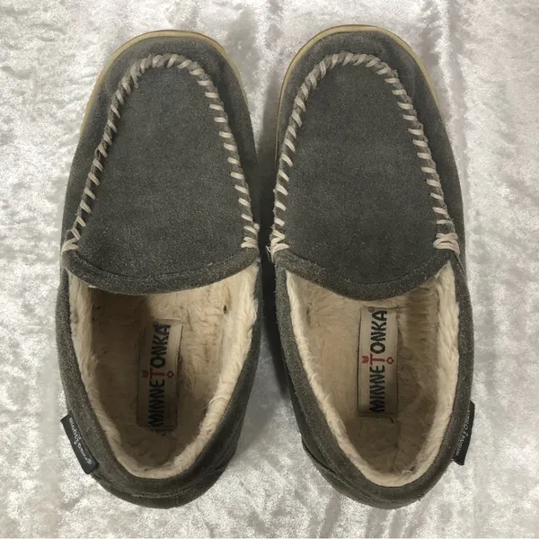 Minnetonka Grey Moccasins w/cable braid top 7w slippers house shoes - Image 5