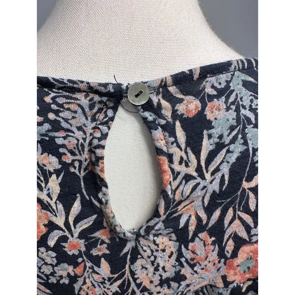 Lucky Brand Women Navy Blue Floral Flutter Sleeve Keyhole Back Knit Top Size M - Image 5