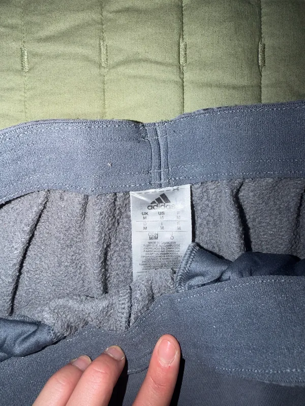 Adidas Sweats Grey - Image 2