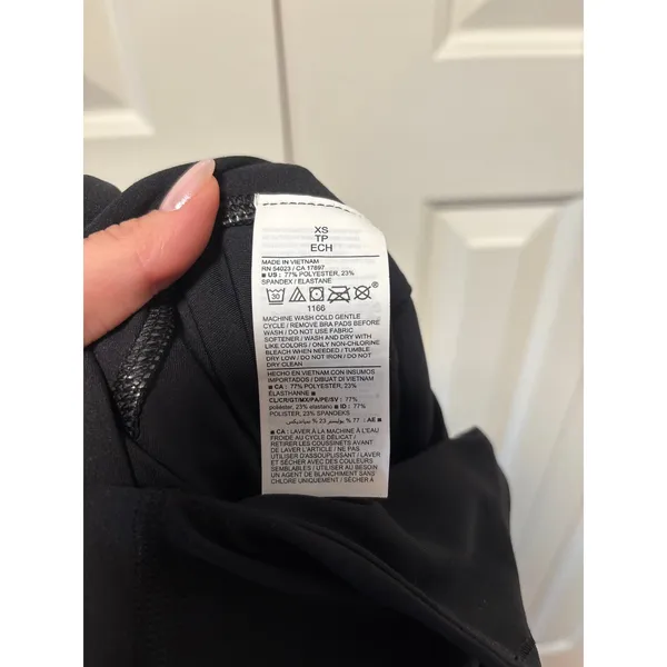 Old Navy Women's PowerSoft Go-Dry Black Flare Leg Jumpsuit XS - Image 10