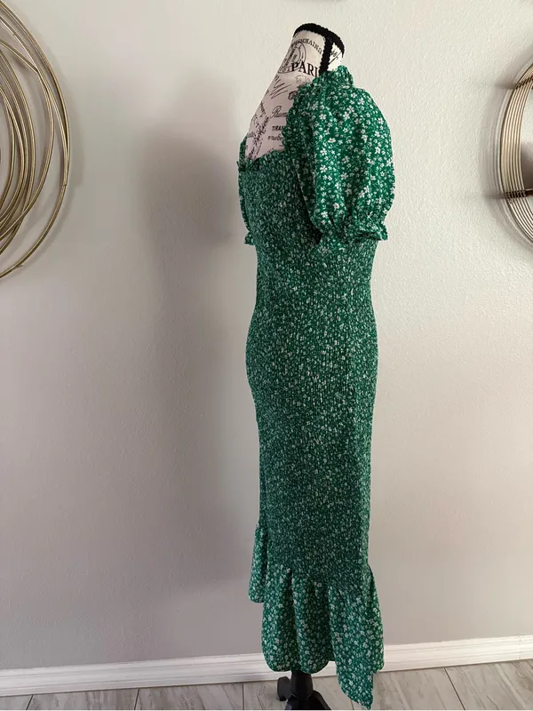 PRETTYGARDEN Green Floral Midi Dress with Smocked Bodice and Puff Sleeves - Image 2
