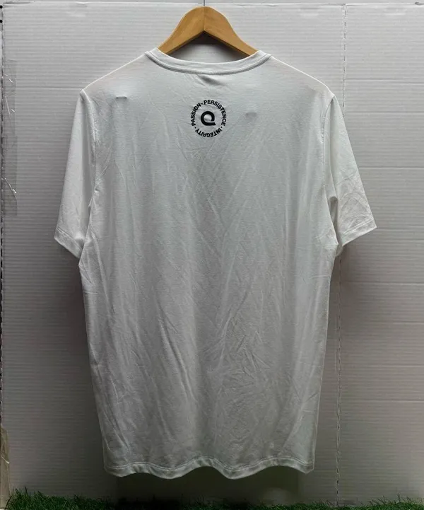 Vuori Basic T-Shirt - Image 5