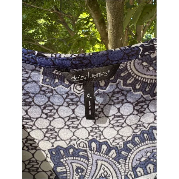 Daisy Fuentes Navy and White Paisley Knot Front Camisole - Image 2