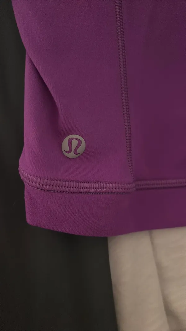 Lululemon light jacket  - Image 4