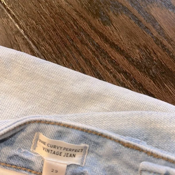 Madewell the curvy vintage perfect Jean size 29 - Image 8