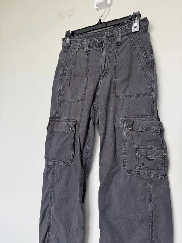 American Eagle Vintage Y2K Grunge Dark Gray Cargo Pants - Image 2