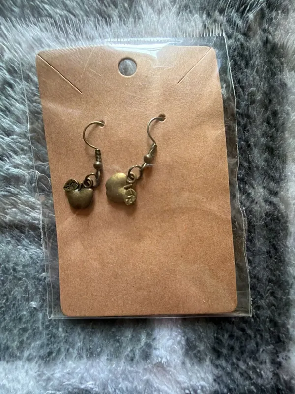 Assorted Dangle Earrings Bundle - Image 4