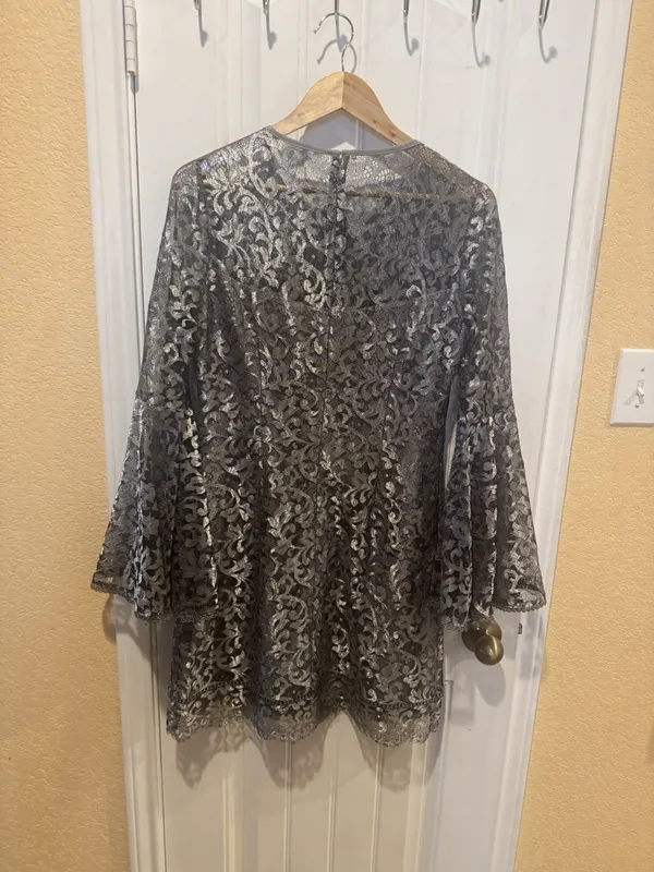 White House Black Market Size 8 Metallic Silver Bell Sleeve Dress - Image 13