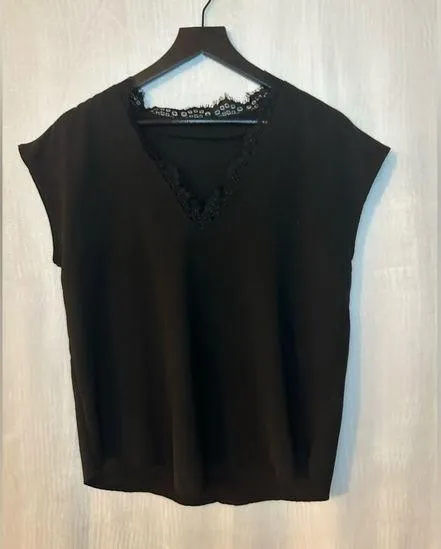 Loft Black tank tee with lace neckline- size small- business casual - Image 2
