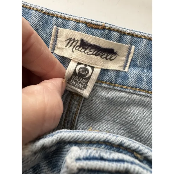 Madewell The Curvy Perfect Jean Shorts Foster Wash Women’s Size 31 Raw Hem - Image 8